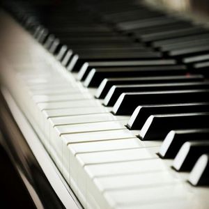 KTV公主边唱边做视频
